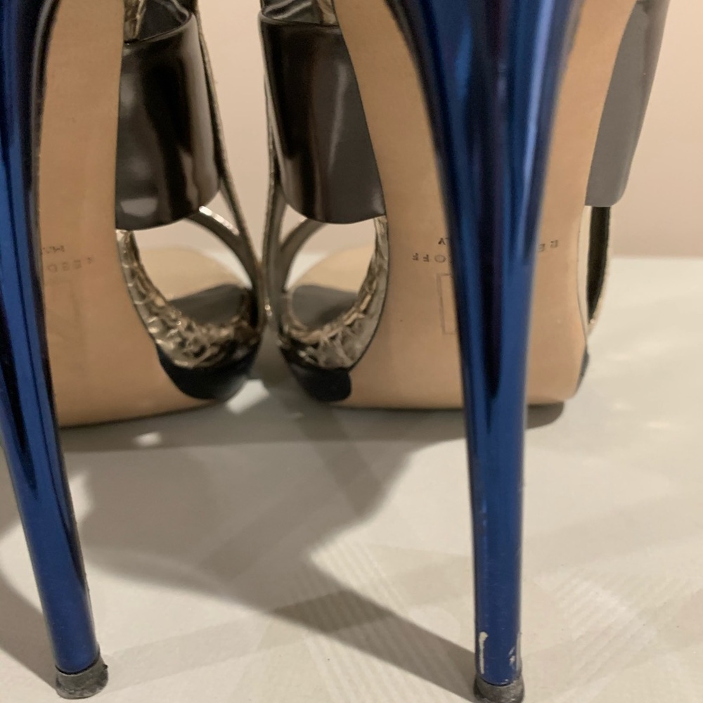 Shoes - Picture 3 of 6